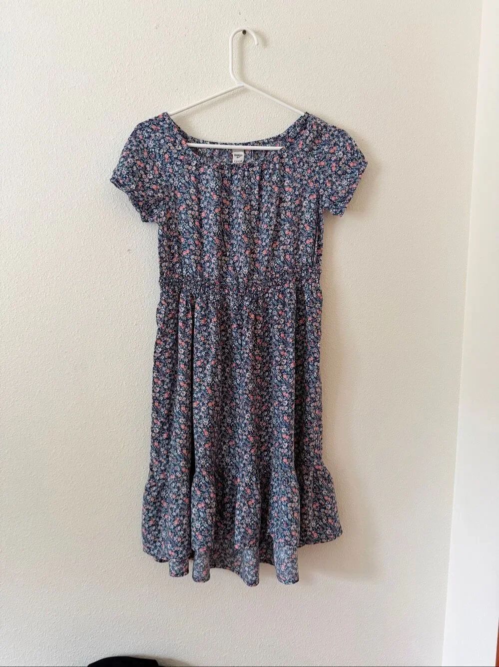 Oshkosh Bgosh  Girl Dusty floral Dress size 12
